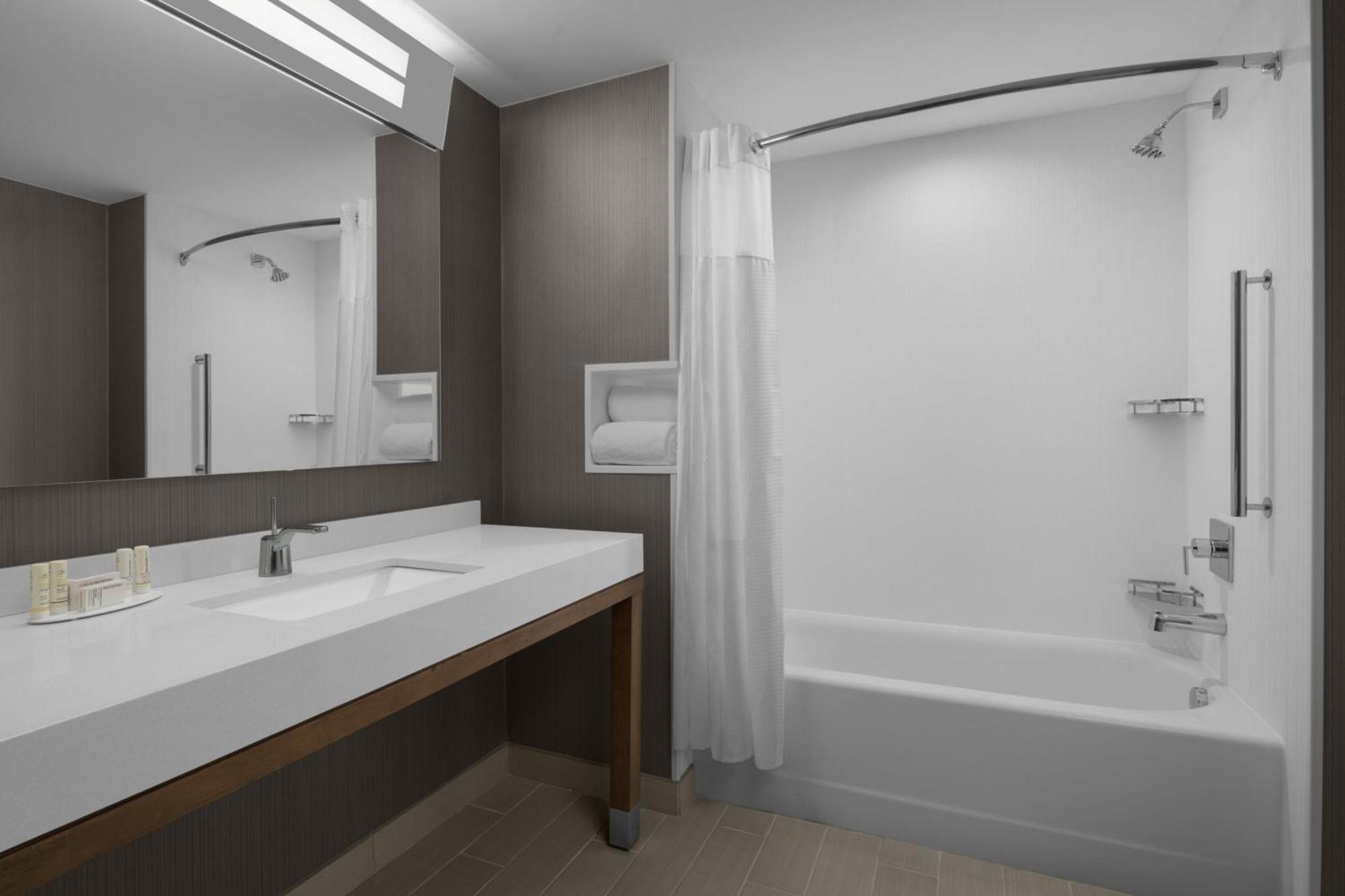 Courtyard By Marriott クリアウォーター・ビーチ エクステリア 写真