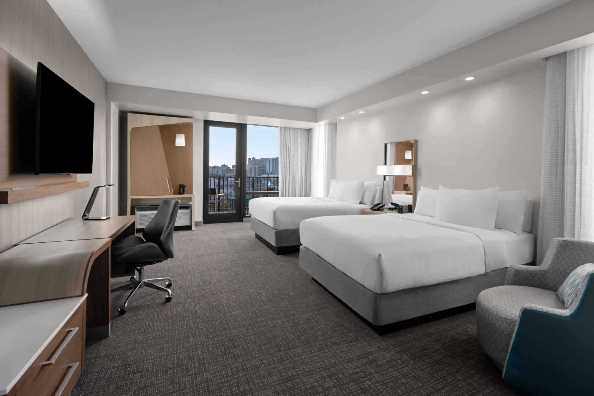 Courtyard By Marriott クリアウォーター・ビーチ エクステリア 写真